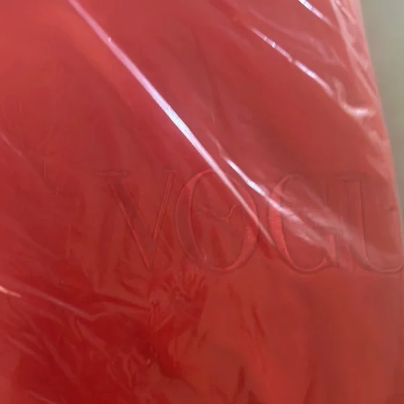 Final Sale 🏷️ PUMA x Vogue Hoodie - Picture 5 of 6